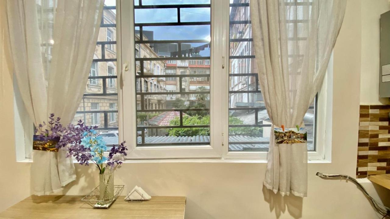 Freedom Square Apartment Tbilisi Exterior foto