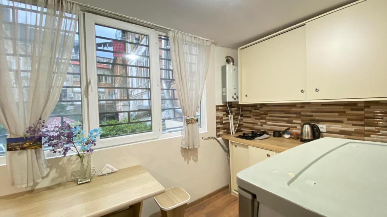 Freedom Square Apartment Tbilisi Exterior foto
